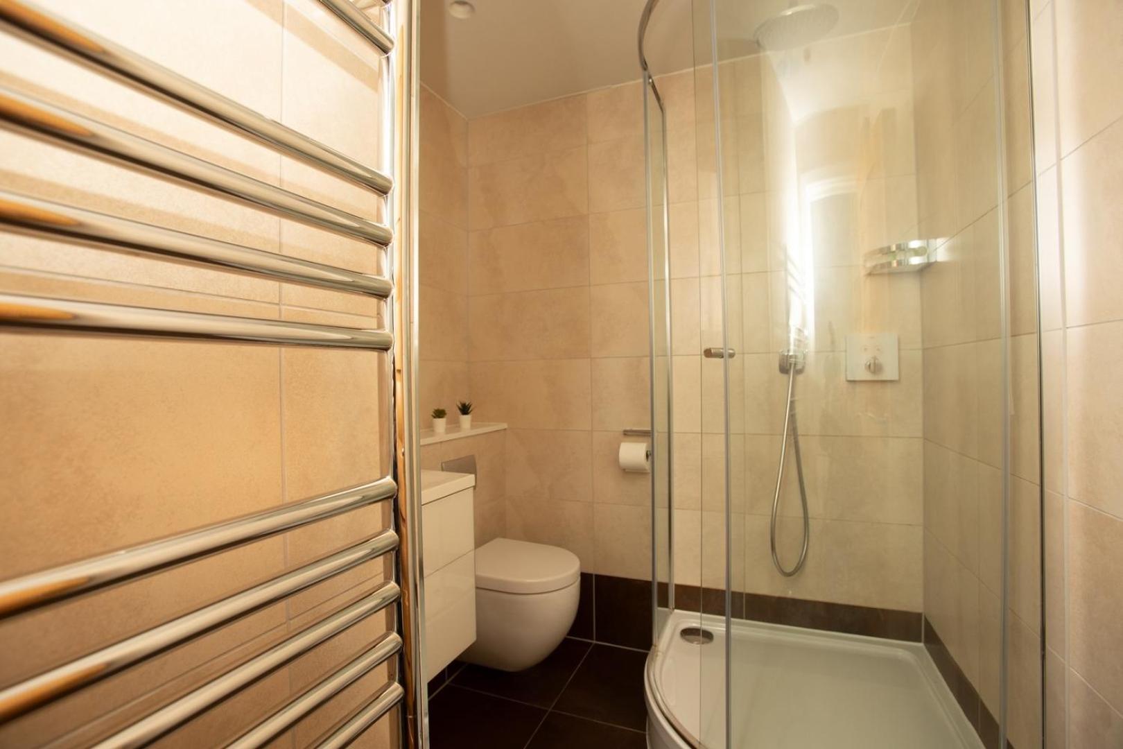 Bnbnook - Cozy 2br Near Oxford Street & Soho Apartment London